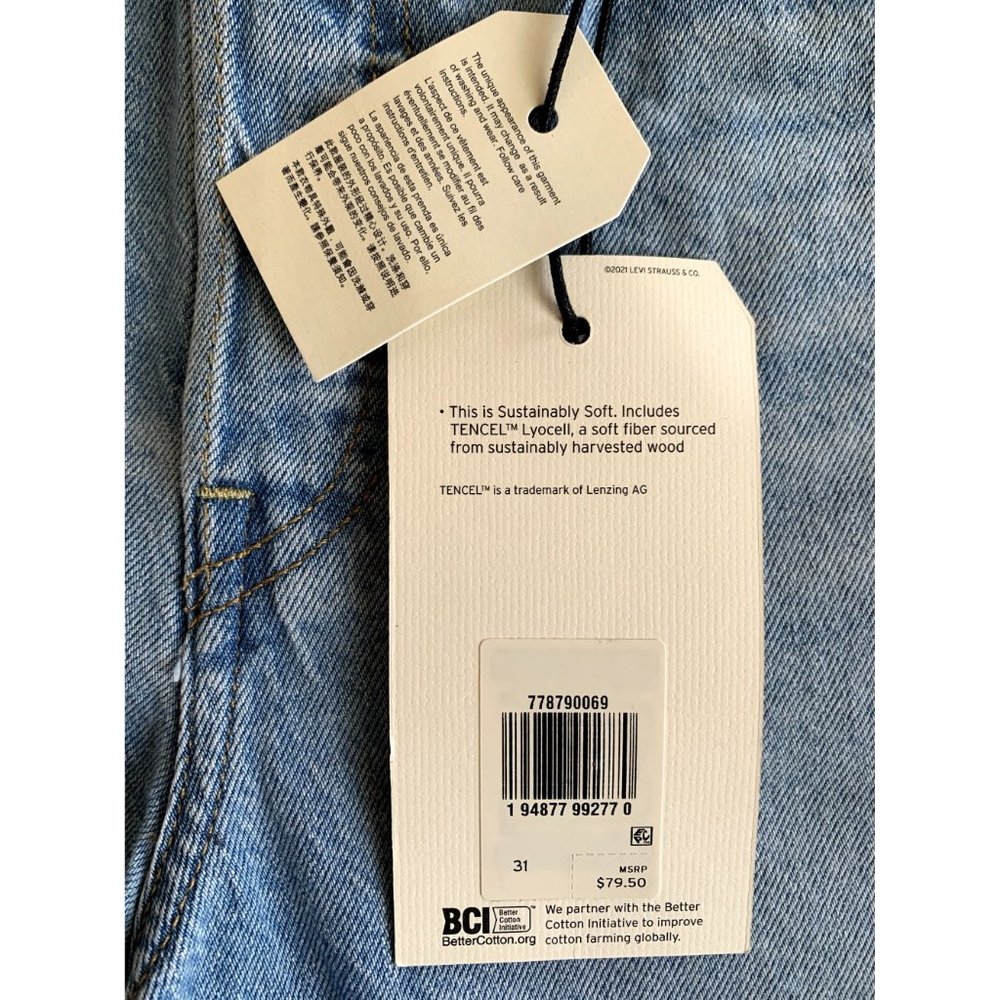 Levi's Premium "Ribcage Shorts" Light Wash NEW WITH TAG - Picture 5 of 7